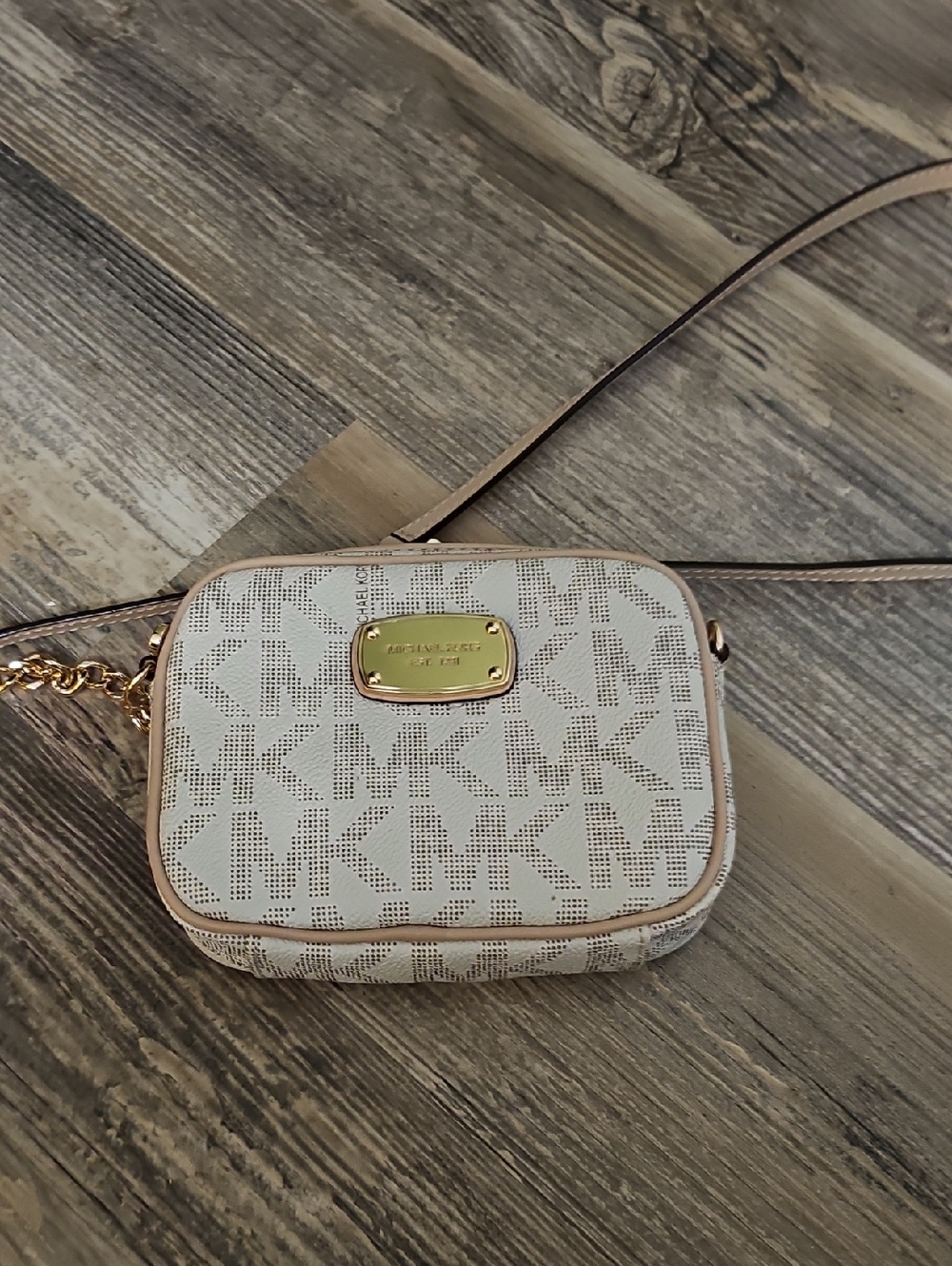 Michael Kors Beige Logo Crossbody with Gold Plate NWOT